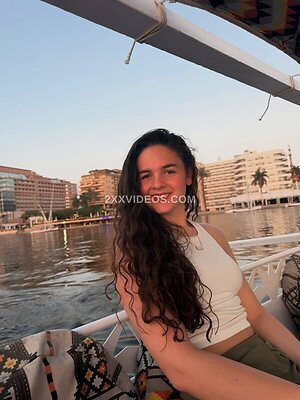Abbi Pulling Nude Leaked Photo #5