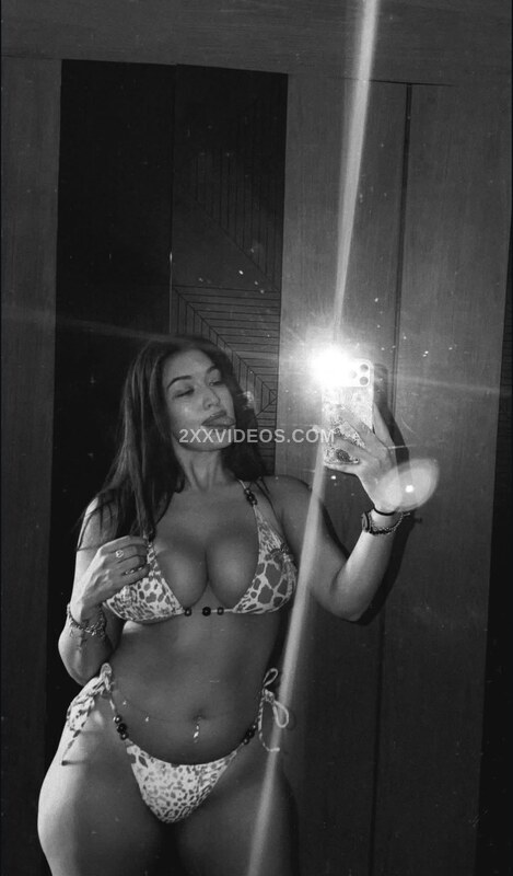 Alexanicole_ photo