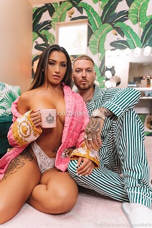 Alexox0 Nude Photos