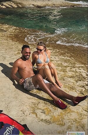 ALEXXBBC-BBCALEXX