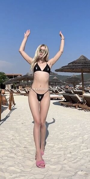 Aleyna Tilki Nude Leaked Photo #43