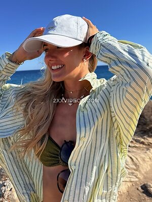 Alica Schmidt photo