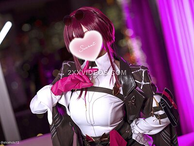 Alice Holic photo