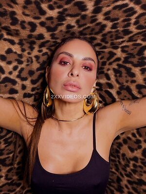 Alinne Rosa Nude Leaked Photo #9