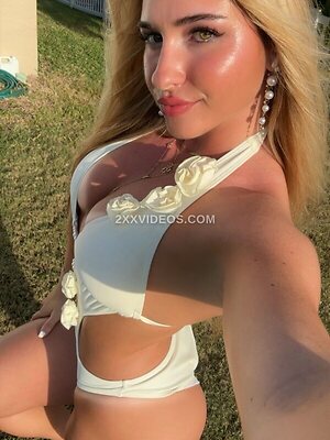 Allie Brink photo