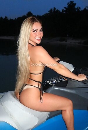 Allie Brink photo