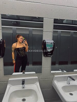 Allie Katch Nude Leaked Photo #3