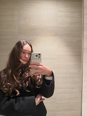 Alycia Debnam Carey Nude Leaked Photo #3