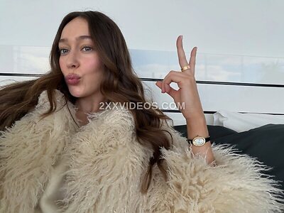 Alycia Debnam Carey Nude Leaked Photo #4