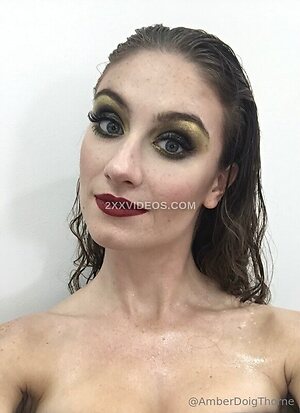 Amber Doig-Thorne Nude Leaked Photo #2