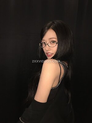 An Yujin photo