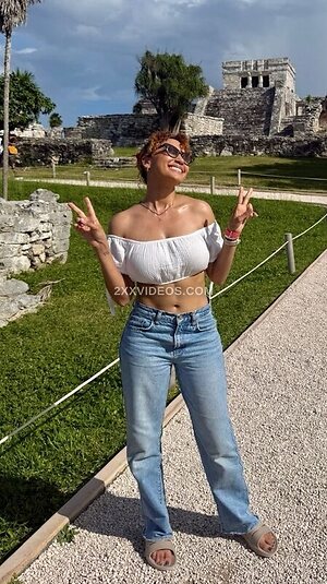 Andy Allo Nude Leaked Photo #7