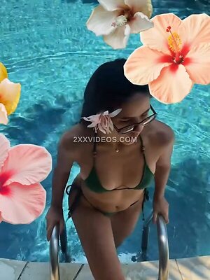 Annika Xue Sager Nude Leaked Photo #4