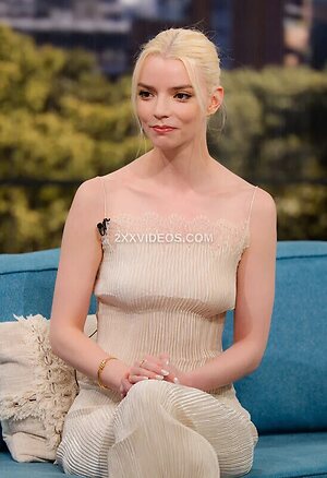 Anya Taylor-Joy photo