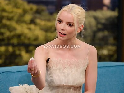 Anya Taylor-Joy photo