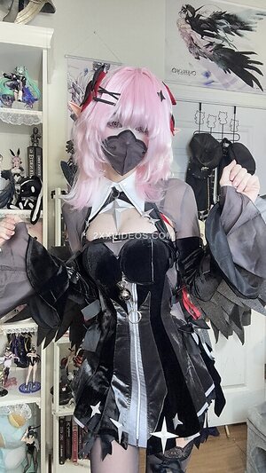 ashisbees Nude Leaked Photo #68