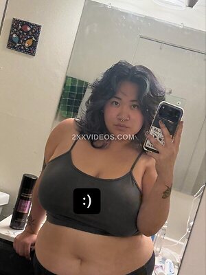 Ashl00 Nude Leaked Photo #2