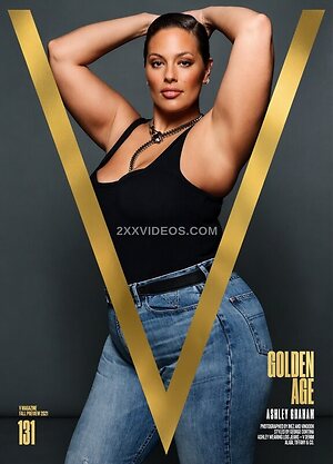 Ashley Graham photo