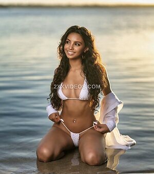 at.rachel Nude Leaked Photo #6