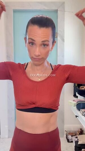 Autumn Calabrese photo