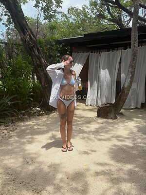 Avery.shipp Nude Photos