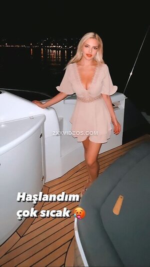 Aygün Aydın Nude Leaked Photo #33