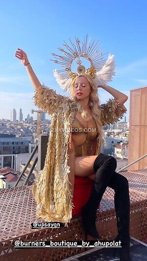 Aygün Aydın Nude Leaked Photo #35