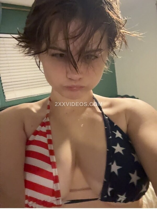 beanswithbombs photo