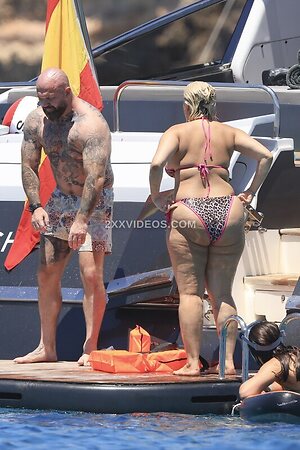 Bebe Rexha Nude Leaked Photo #31