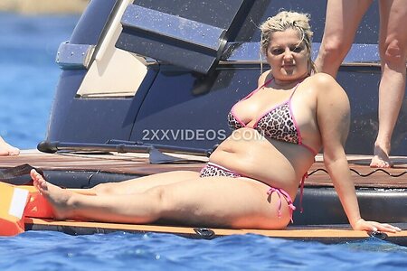 Bebe Rexha Nude Leaked Photo #34