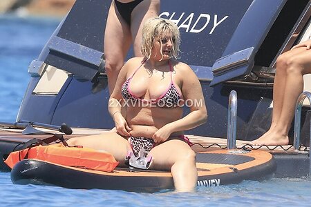 Bebe Rexha Nude Leaked Photo #38