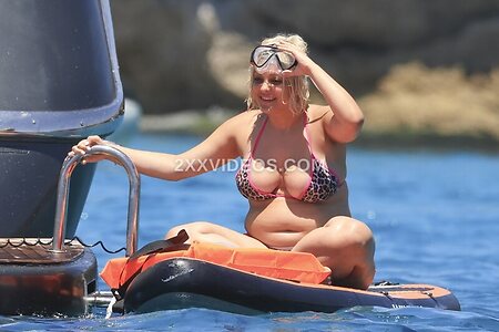 Bebe Rexha photo