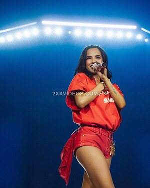 Becky G photo