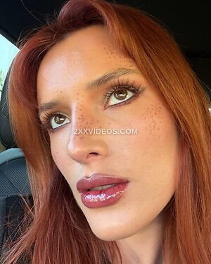 Bella Thorne Nude Leaked Photo #10