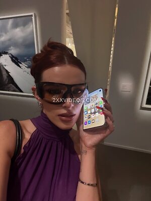 Bella Thorne photo