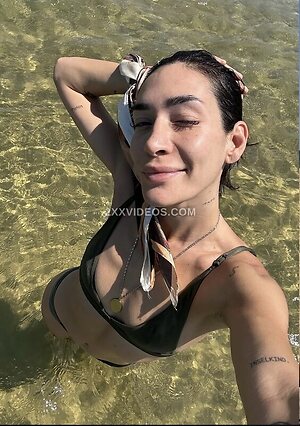 Berna Canbeldek photo