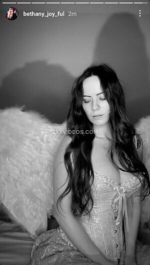 @bethany_joy_ful Nude Leaked Photo #50