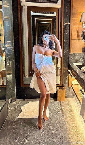 Bollywoodtrapqueen photo