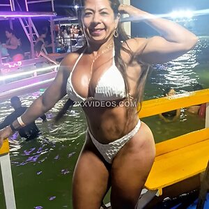Brazilian Fitness & Muscle Girls