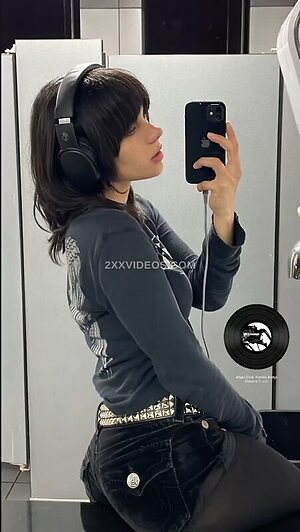 Brenda Nude Leaked Photo #5