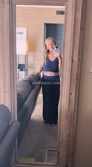 Brooke Aundrea Nude Leaked Photo #6