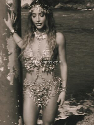 Bruna Griphao Nude Leaked Photo #4