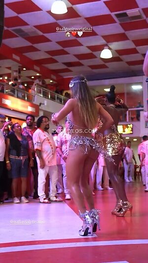 Bruna Griphao Nude Leaked Photo #9