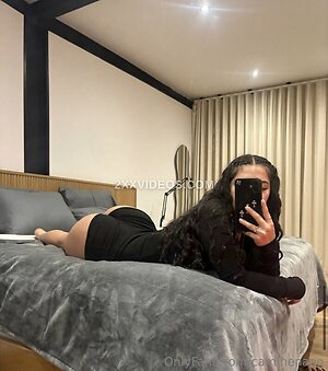 camiihenaoo photo