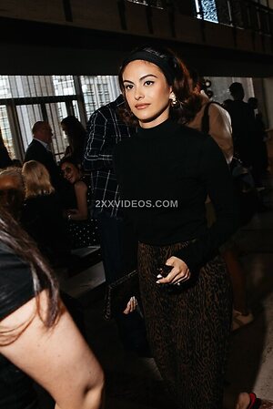 Camila Mendes