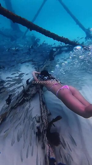 carissa dives Nude Leaked Photo #4