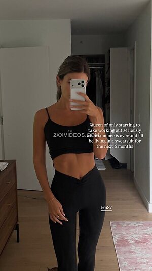 Carla Bezanson Nude Leaked Photo #10