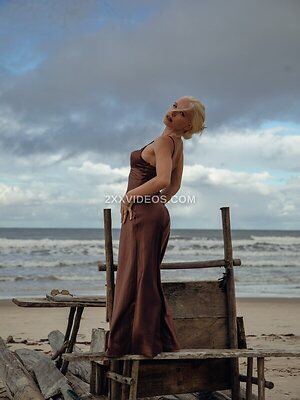 Carla Voicu Nude Leaked Photo #11