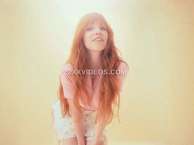 Carly Rae Jepsen photo