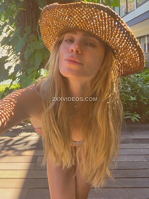 Carolina Dieckmann Nude Leaked Photo #5